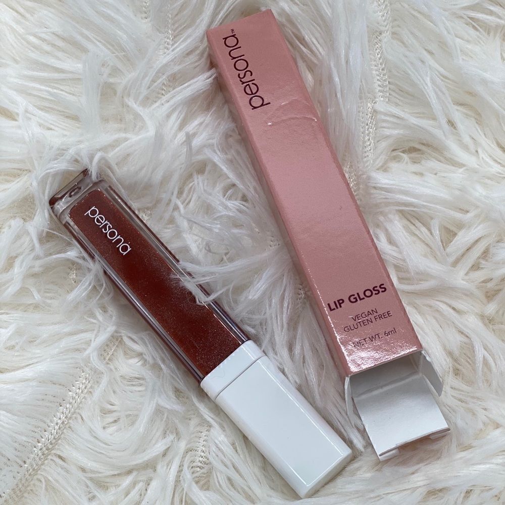 Brand new persona lip gloss in toffe